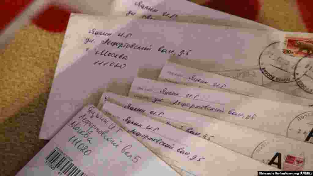 Супруга крымчанина Ивана Яцкина, арестованного ФСБ России по подозрению в совершении государственной измены, показала письма, которые он ей писал из московского СИЗО «Лефортово»