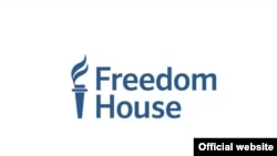 «Медіа в Криму залишаються жорстко обмеженими, а професійні та громадянські журналісти стикаються з репресіями за свою роботу», – вважають в організації