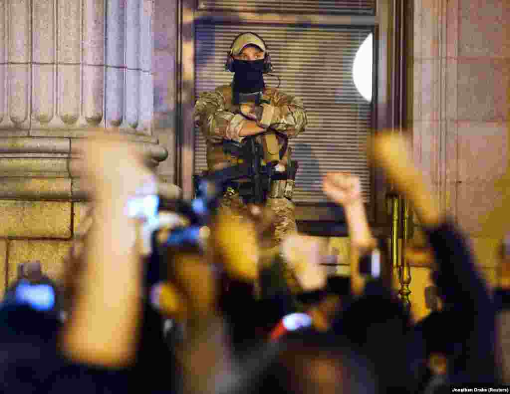 «Марш за виборчі права» – акція противників Трампа в графстві Грем, Північна Кароліна, названа на честь масового руху «Право голосу для чорношкірих» у 60-і роки