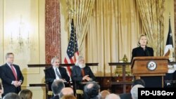 Hillary Clinton na dodjeli nagrada, 8. april 2011