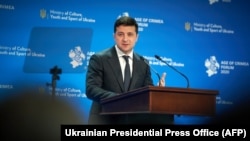 За словами президента, повернення окупованих територій повинно проходити в діалозі, «без жертв або мінімізуючи жертви»