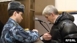 Платон Лебедев выиграл у российского суда первое очко.