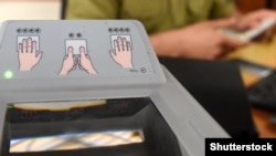 Для українців у Польщі повернули карантин