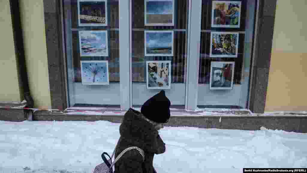 Лєфортовський районний суд продовжив Сущенкові термін перебування під вартою до 30 квітня. Міністерство закордонних справ України висловило рішучий протест у зв’язку з цим рішенням