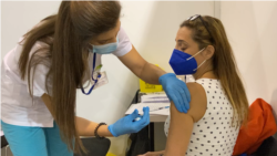 Po treću dozu vakcine na beogradski Sajam Po treću dozu vakcine na beogradski Sajam