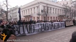 Представники «Правого сектору» змусили Верховну Раду звільнити усіх політв’язнів Представники «Правого сектору» змусили Верховну Раду звільнити усіх політв’язнів