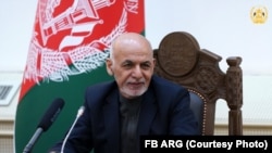 اشرف غني یوې غونډې ته د وینا په حال کې - د ارشیف انځور.