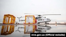 Санітарний вертоліт, фото з сайту МВС України