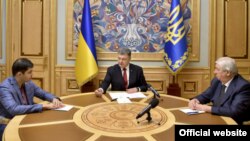 Колишній перший заступник генпрокурора Давид Сакварелідзе, президент України Петро Порошенко та екс-генпрокурор Віктор Шокін (зліва направо), архівне фото