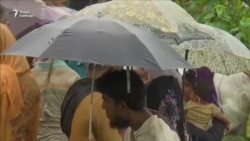 300 тысяч рохинджа бежали из Мьянмы за две недели 300 тысяч рохинджа бежали из Мьянмы за две недели