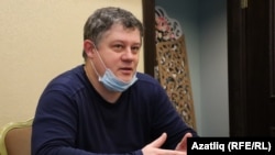 Глава партии "Яблоко" в Татарстане Руслан Зинатуллин на пресс-конференции ТОЦ 23 января