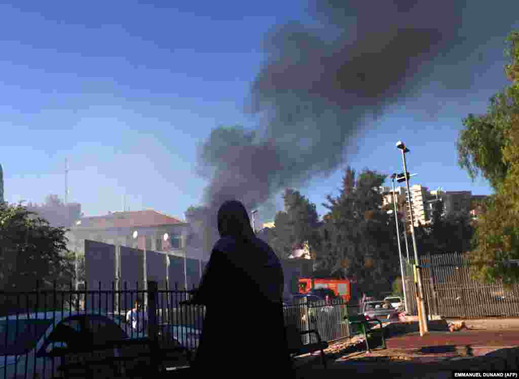 Учасниця протесту в районі Шейх-Джарра, східний Єрусалим, проти ізраїльської окупації і його повітряної кампанії у Смузі Гази, 18 травня 