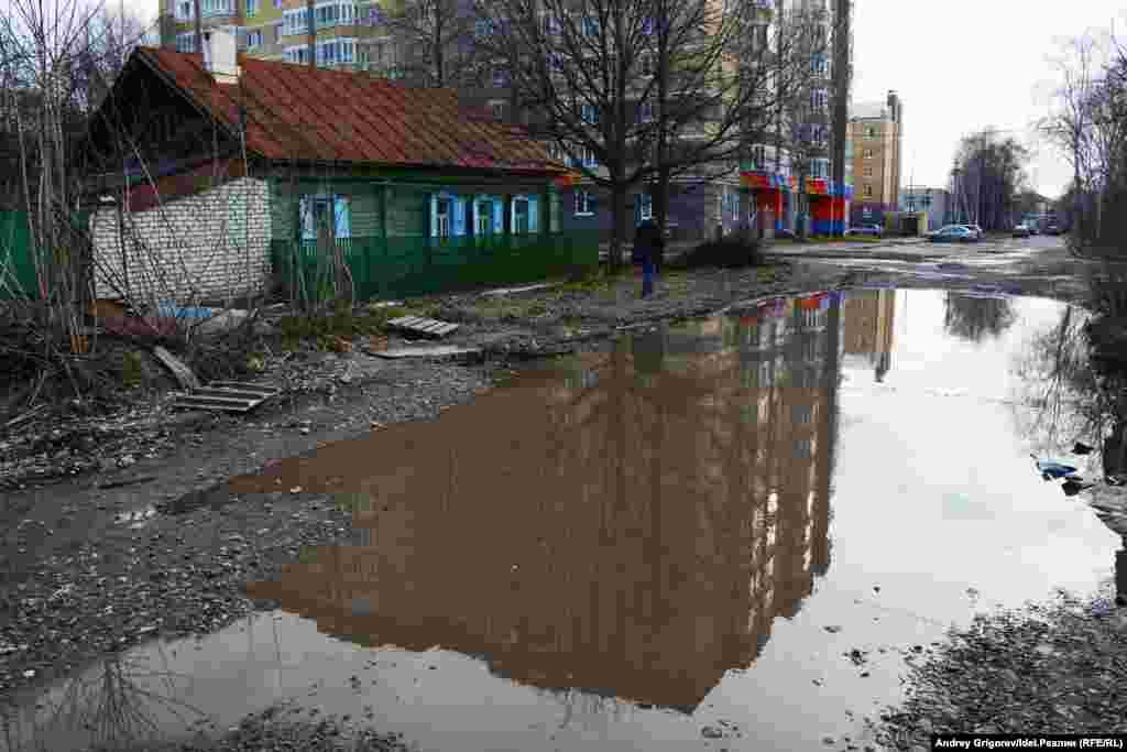 А это — часть улицы. 