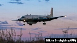 Про пошкодження літака ІЛ-20 на аеродромі Чкаловський повідомила українська розвідка . Фото ілюстративне