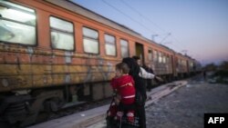 За найменш жорсткими оцінками коронавірус опосередковано спричинить смерть 253 500 дітей та 12 200 матерів