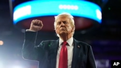 Дональд Трамп під час передвиборчої кампанії у США, жовтень 2024 року 