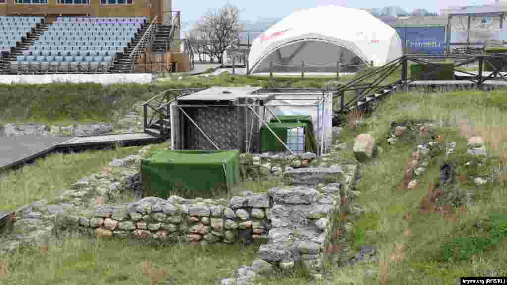 Электрооборудование в Портовом квартале 