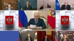 Путин на совещании по экономическим вопросам  Путин на совещании по экономическим вопросам