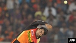 راشد خان په تېر آيي، پي، ايل کې هم د سن رايزر حېدر اباد سره وو. 