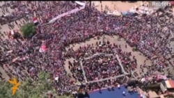 Демонстрация в Каире в поддержку военных Демонстрация в Каире в поддержку военных