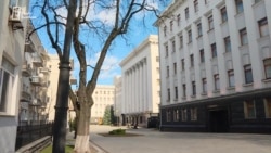 Президент планує підписати закон, що зобов'язує антикорупційонерів подавати е-декларації – експерти (відео) Президент планує підписати закон, що зобов'язує антикорупційонерів подавати е-декларації – експерти (відео)