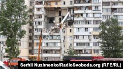 Вранці 21 червня в десятиповерховому житловому будинку в Дарницькому районі Києва стався вибух