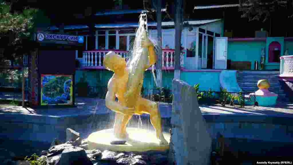 Знаменитый «Рыбак» сверкает золотом