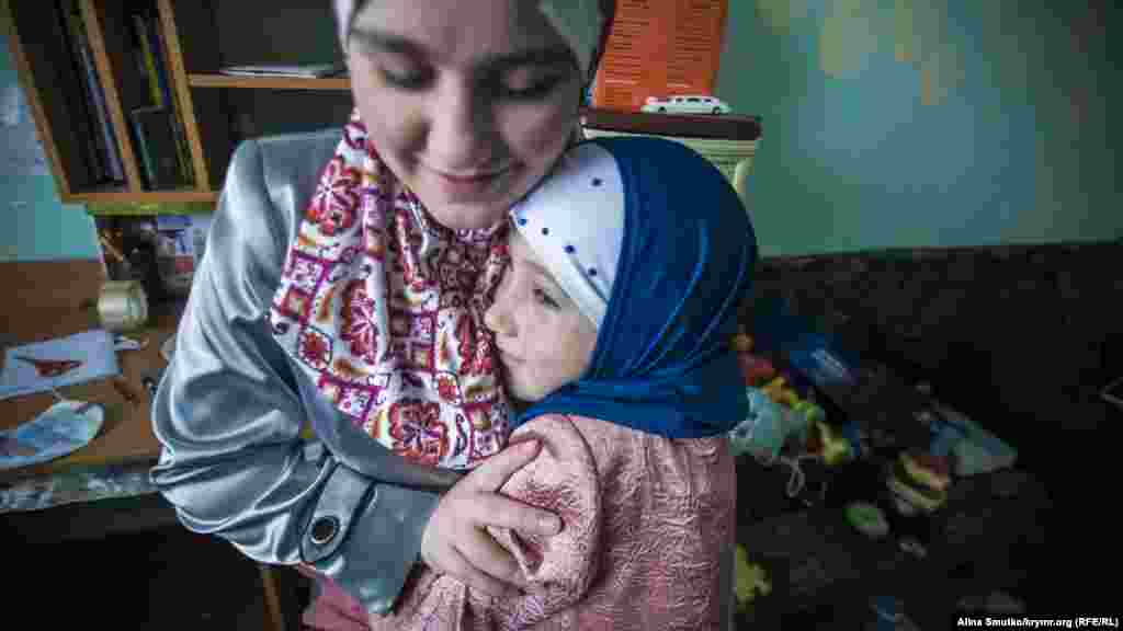 Тасним и Сальсабиль. Старшей дочери Абдуллаевых – 12 лет