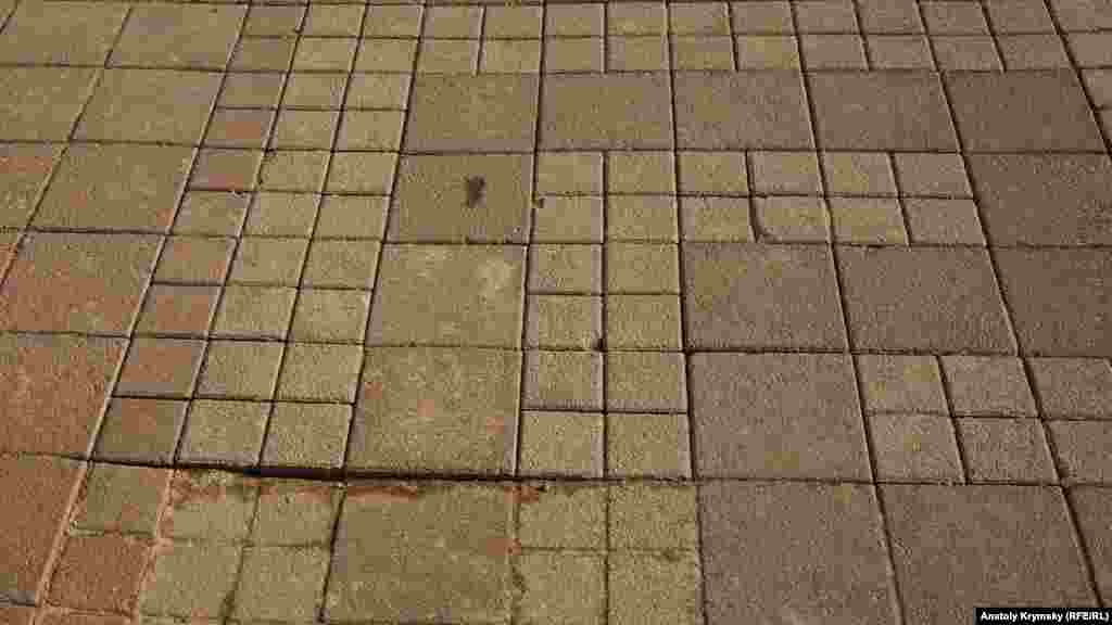 Второй пролом плиточники «Крым-Девелопмента» оперативно заделали