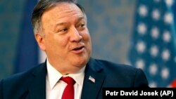 Державний секретар Майк Помпео передав листа президенту Ради безпеки ООН, яким повідомив його про «значні» порушення Іраном обмежень, передбачених угодою