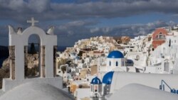 Da bi posjetili Santorini turisti će morati plaćati taksu Da bi posjetili Santorini turisti će morati plaćati taksu
