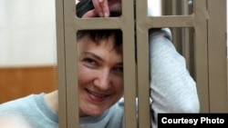 Надежда Савченко в зале суда