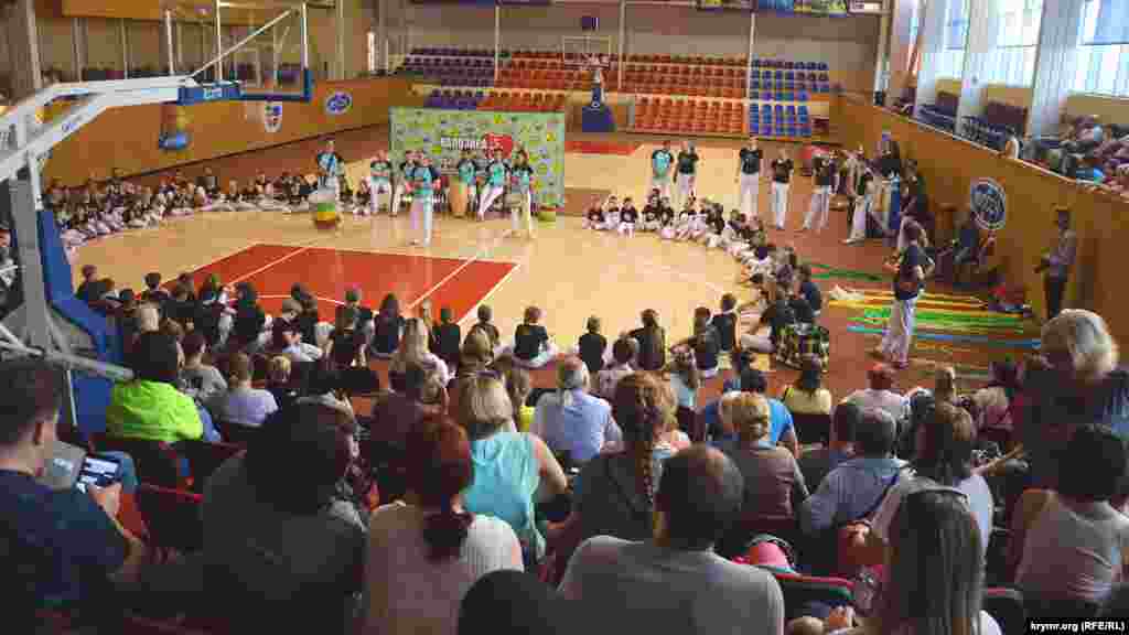 В спортивном зале ТРЦ «Муссон» было много зрителей