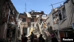 Urmările unui atac rusesc cu drone asupra Odesei. 17 iunie 2025.