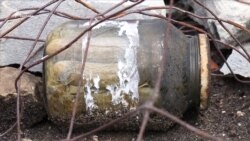 У Балаклії мешканці зруйнованих вибухом будинків судяться з Міноборони (відео) У Балаклії мешканці зруйнованих вибухом будинків судяться з Міноборони (відео)