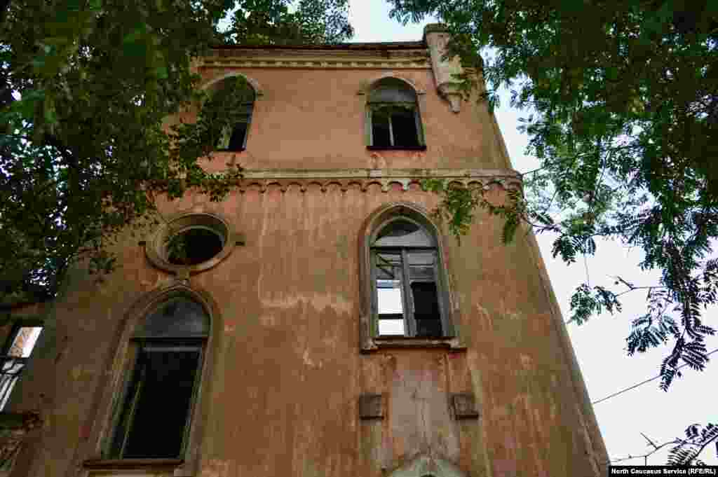 А затем – прибежищем для ставропольских бездомных