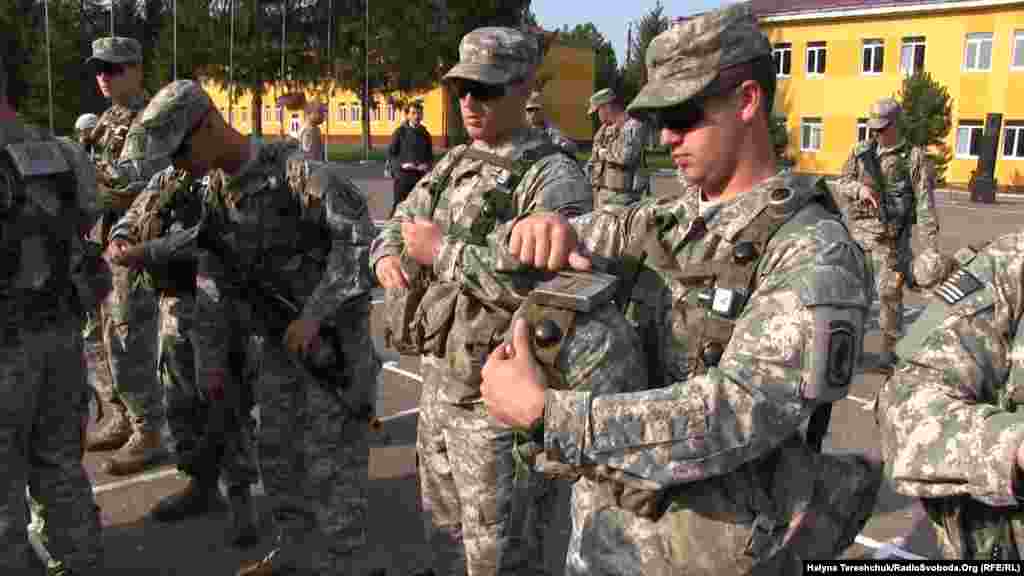 Американские военные готовятся к учениям.