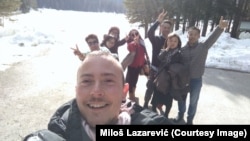 "Nema opcije da ostanu u smještaju, kakve god da su vremenske prilike", kaže vodič Miloš Lazarević za turiste iz Kine