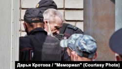 Історик Юрій Дмитрієв перед оголошенням вироку, Петрозаводськ, Карелія, Росія, 22 липня 2020 року