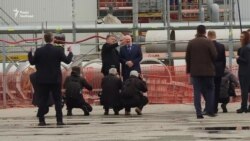 Лукашенко запевнив Порошенка, що ніхто не зможе втягнути Білорусь у війну проти України (відео) Лукашенко запевнив Порошенка, що ніхто не зможе втягнути Білорусь у війну проти України (відео)