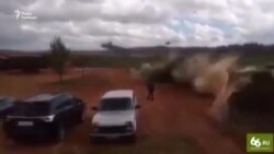 ЗМІ Росії: на навчаннях вертоліт обстріляв глядачів (відео) ЗМІ Росії: на навчаннях вертоліт обстріляв глядачів (відео)