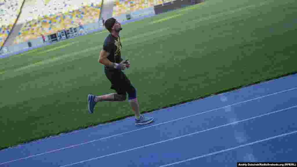 Тренуються українські ветерани на НСК «Олімпійський» двічі на тиждень