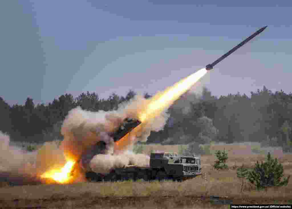 Сратегічні командно-штабні навчання «Об'єднані зусилля – 2020». На фото постріл із ракетного комплексу «Вільха»