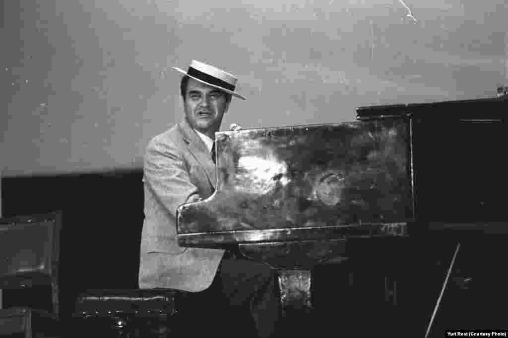 Юрий Аптекман.  