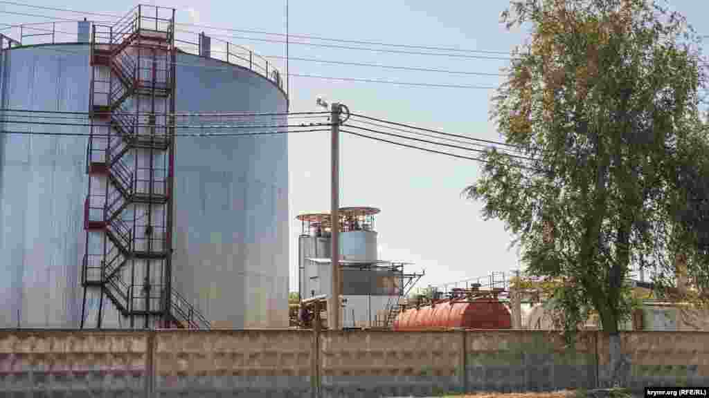 Последние годы нефтебаза не работала, пока в здешних краях не появилась фирма «ВАД»