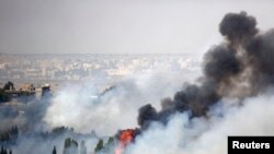 د جولان په لوړو کې تر نښتو وروسته له سیمې لوګي خېژي.