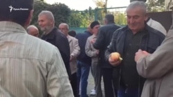 Как под судом раздавали гранат: очередное заседание «по делу 26-го февраля» (видео) Как под судом раздавали гранат: очередное заседание «по делу 26-го февраля» (видео)