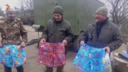 Нашила спідньої білизни майже на цілу дивізію – «бойова швачка» Жанна Шнуренко (відео) Нашила спідньої білизни майже на цілу дивізію – «бойова швачка» Жанна Шнуренко (відео)