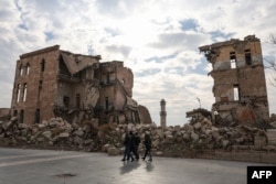 Одна зі зруйнованих будівель в місті Алеппо біля історичної цитаделі на півночі міста, 5 грудня 2024 року