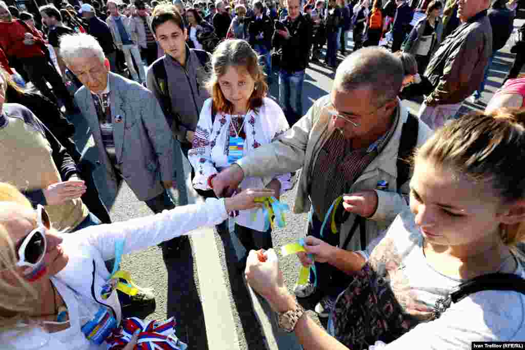 Московский марш против российского вмешательства в дела Украины